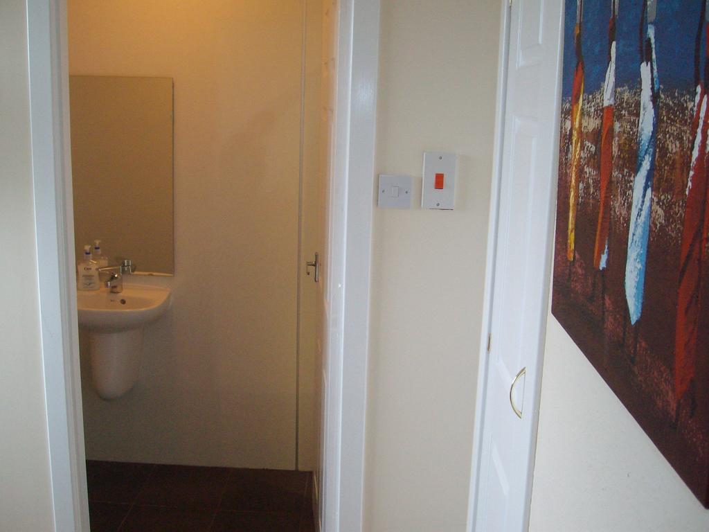 Lindhome Guest House Aberdeen Zimmer foto