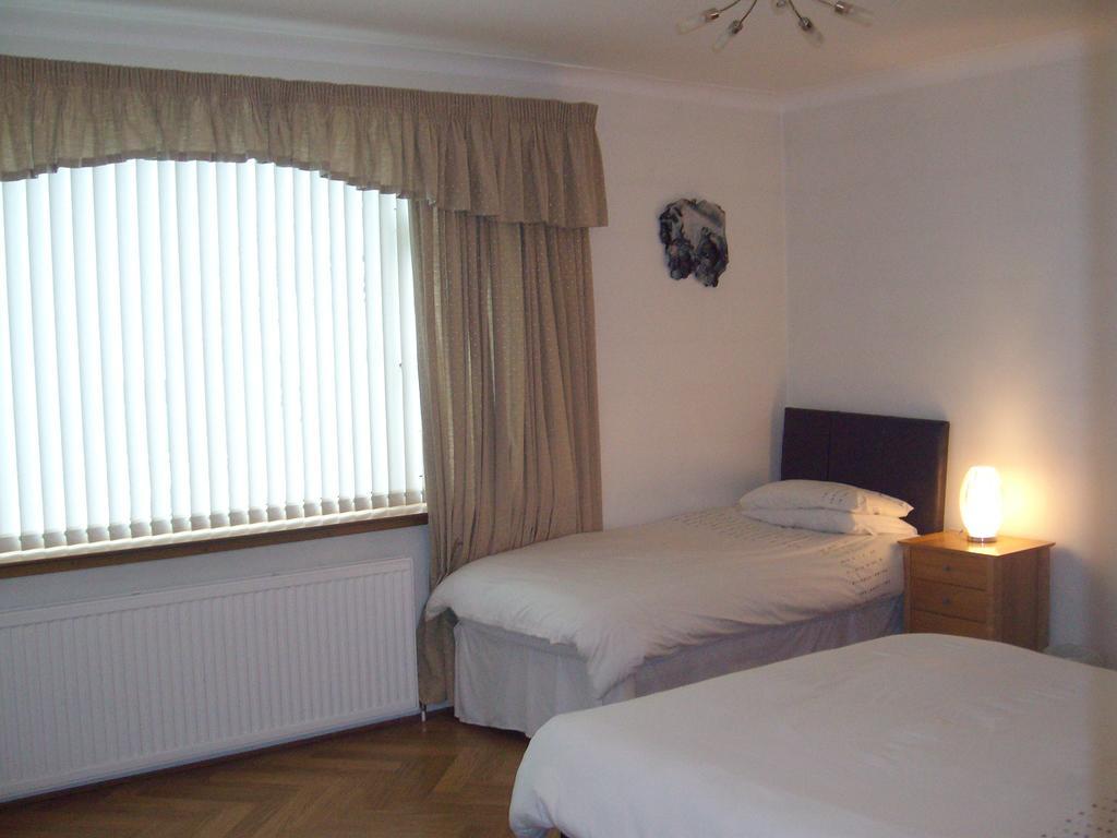 Lindhome Guest House Aberdeen Zimmer foto