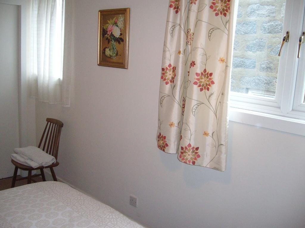 Lindhome Guest House Aberdeen Zimmer foto