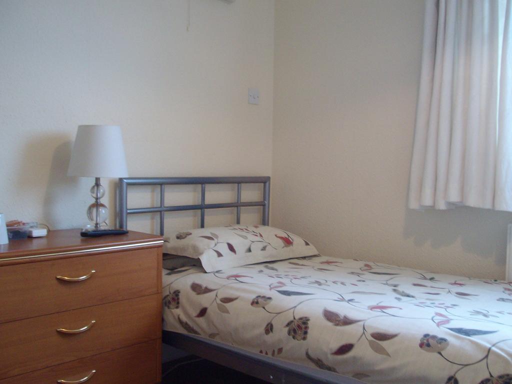 Lindhome Guest House Aberdeen Zimmer foto