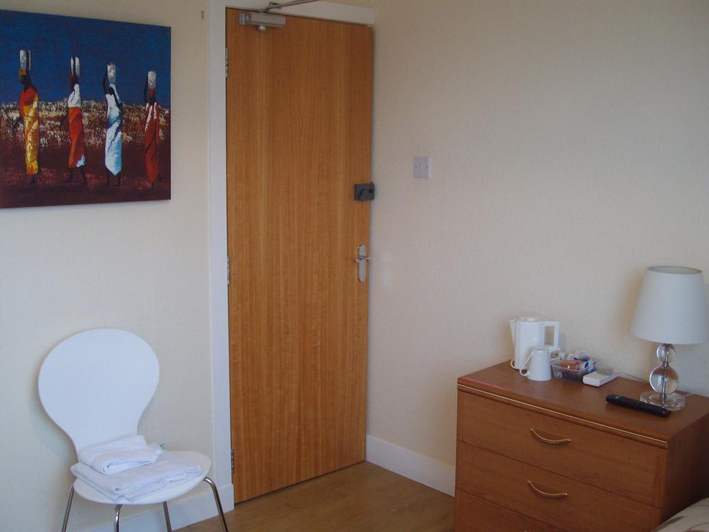 Lindhome Guest House Aberdeen Zimmer foto