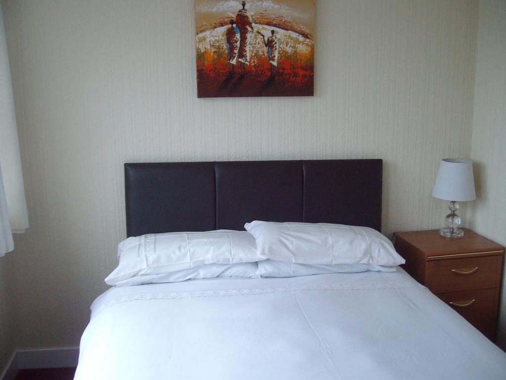 Lindhome Guest House Aberdeen Zimmer foto
