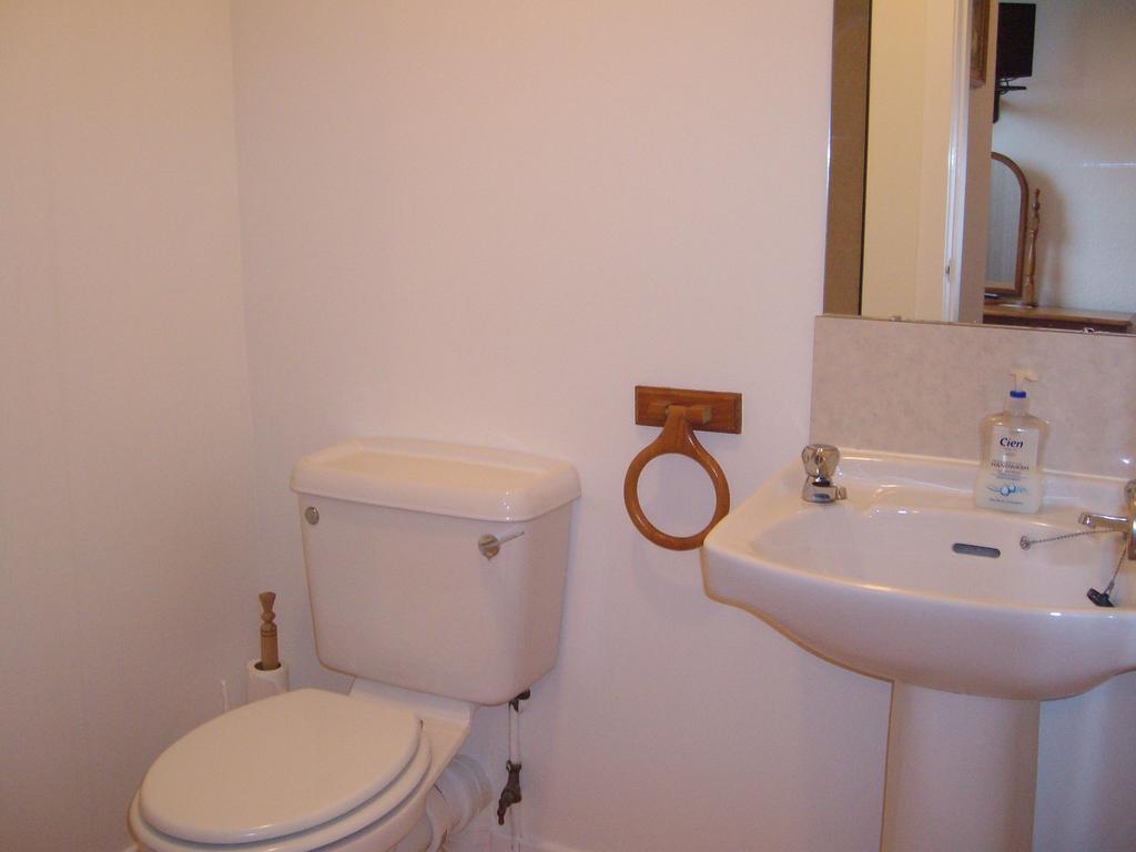 Lindhome Guest House Aberdeen Zimmer foto